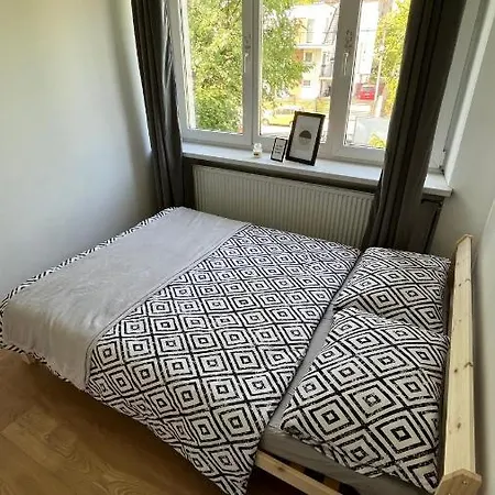 Habitación en casa particular Comfy, And Small In *