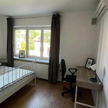 Comfy, And Small In Habitación en casa particular *