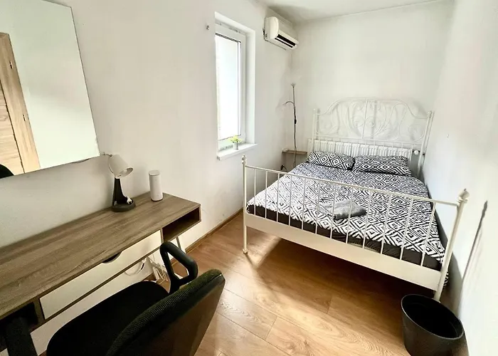 Comfy, And Small In Pansiyon *