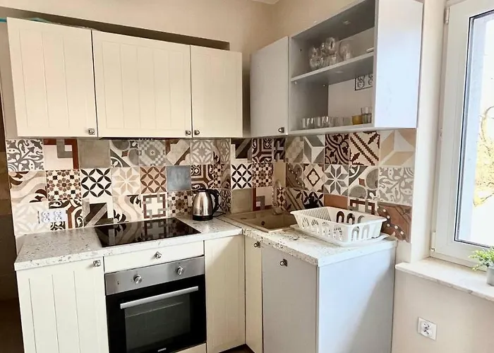 בית אירוח Comfy, And Small In *